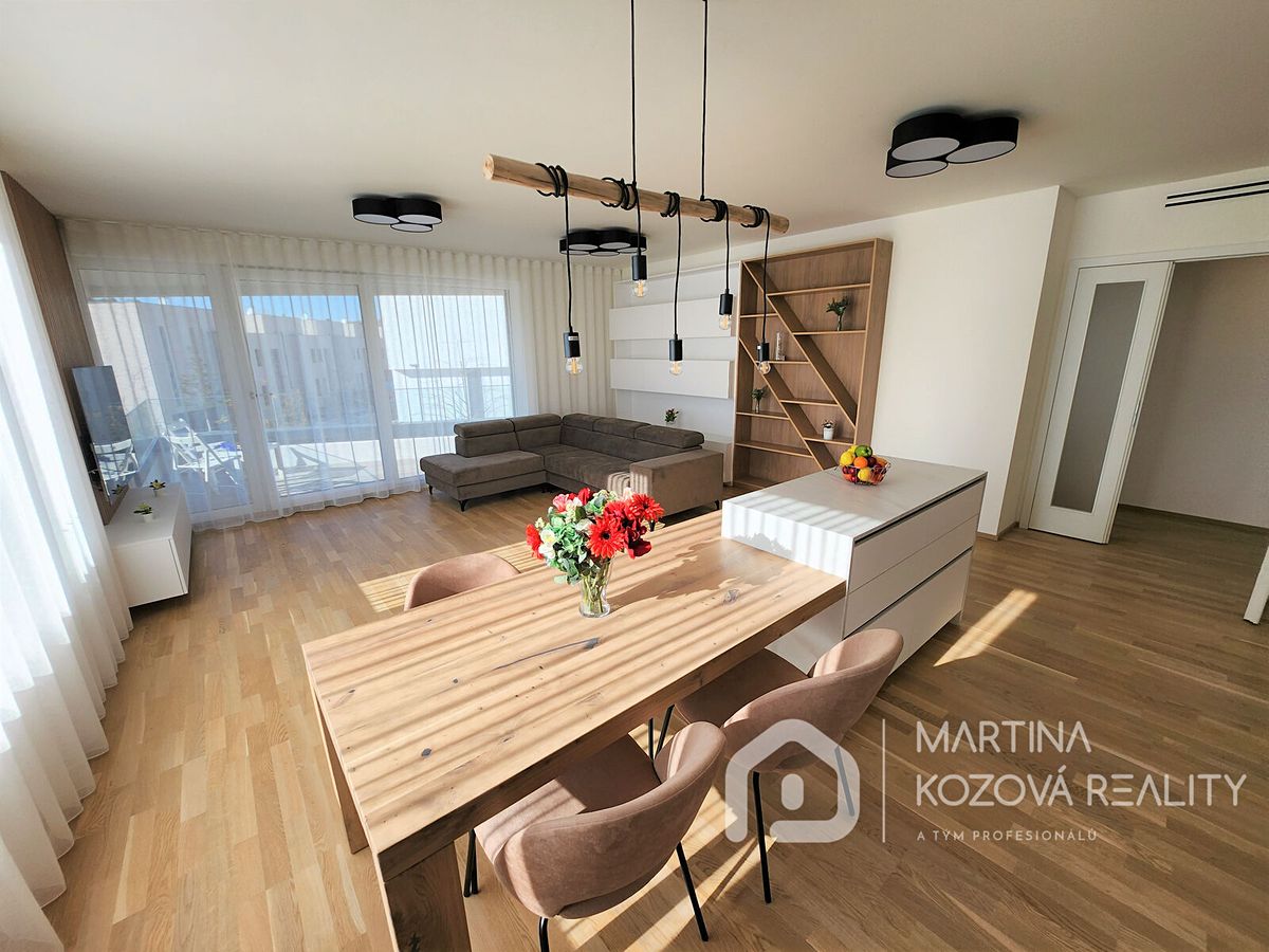 Pronájem bytu 4+kk 120 m² – fotografie 4