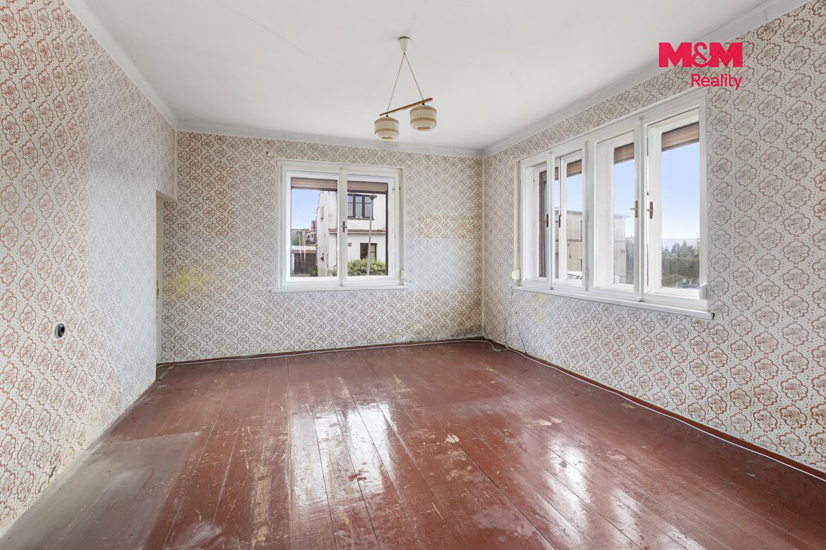 Prodej rodinného domu 135 m², pozemek 815 m² – fotografie 5