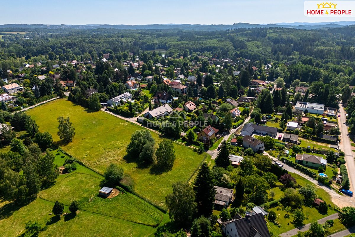 Prodej stavebního pozemku 2466 m² – fotografie 4