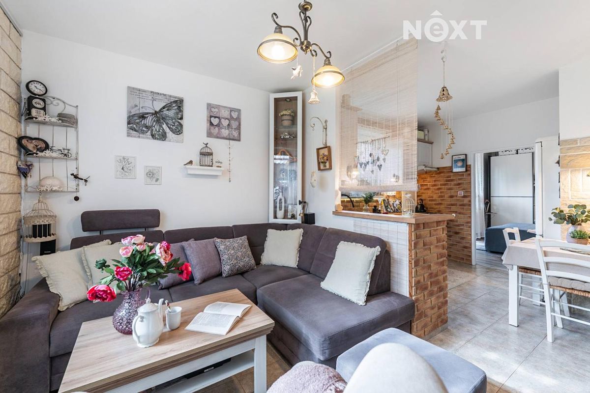 Prodej rodinného domu 180 m², pozemek 563 m² – fotografie 3