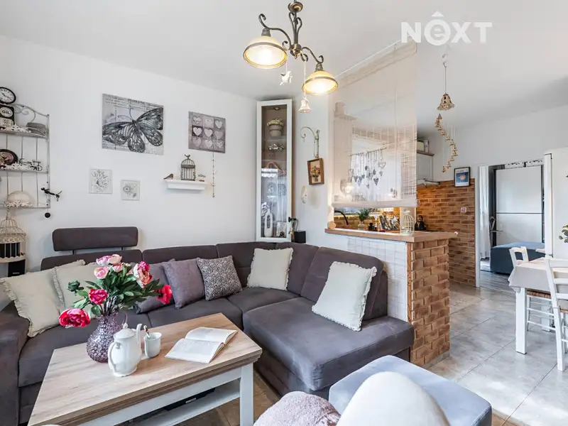 Prodej rodinného domu 180 m², pozemek 563 m², Mukařov – náhled fotky 3
