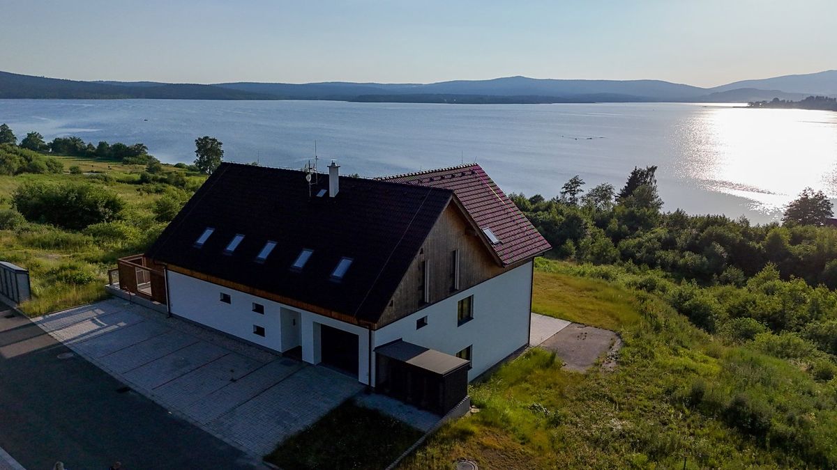 Prodej vícegeneračního domu 602 m², pozemek 2000 m² – fotografie 4