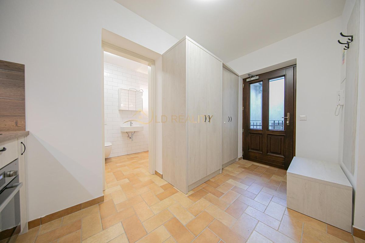 Pronájem bytu 1+1 30 m² – fotografie 4