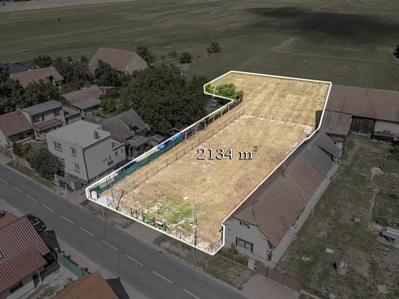 Prodej stavebního pozemku 2134 m², Dvory – náhled fotky 2