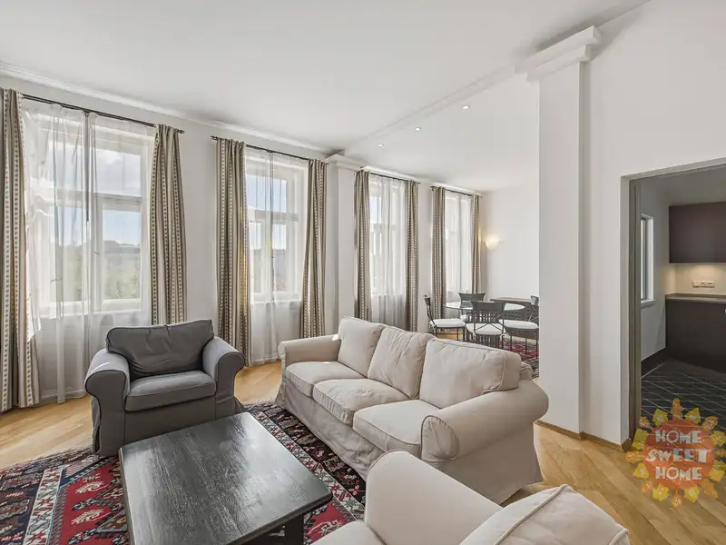 Pronájem bytu 3+1 96 m², Praha – náhled fotky 1