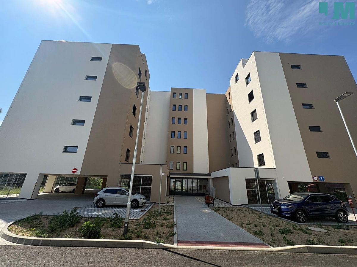 Pronájem bytu 4+kk 120 m²