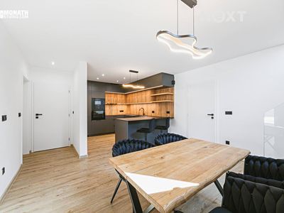 Prodej rodinného domu 255 m², pozemek 541 m²