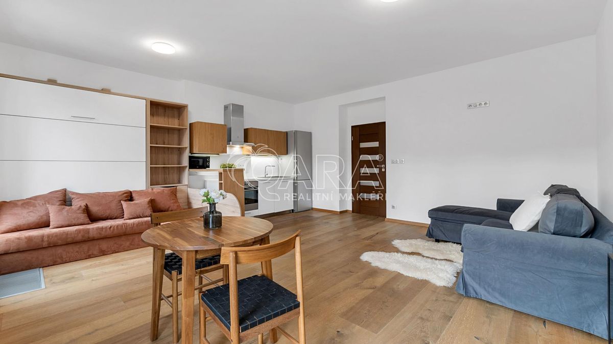 Pronájem bytu 2+kk 58 m²