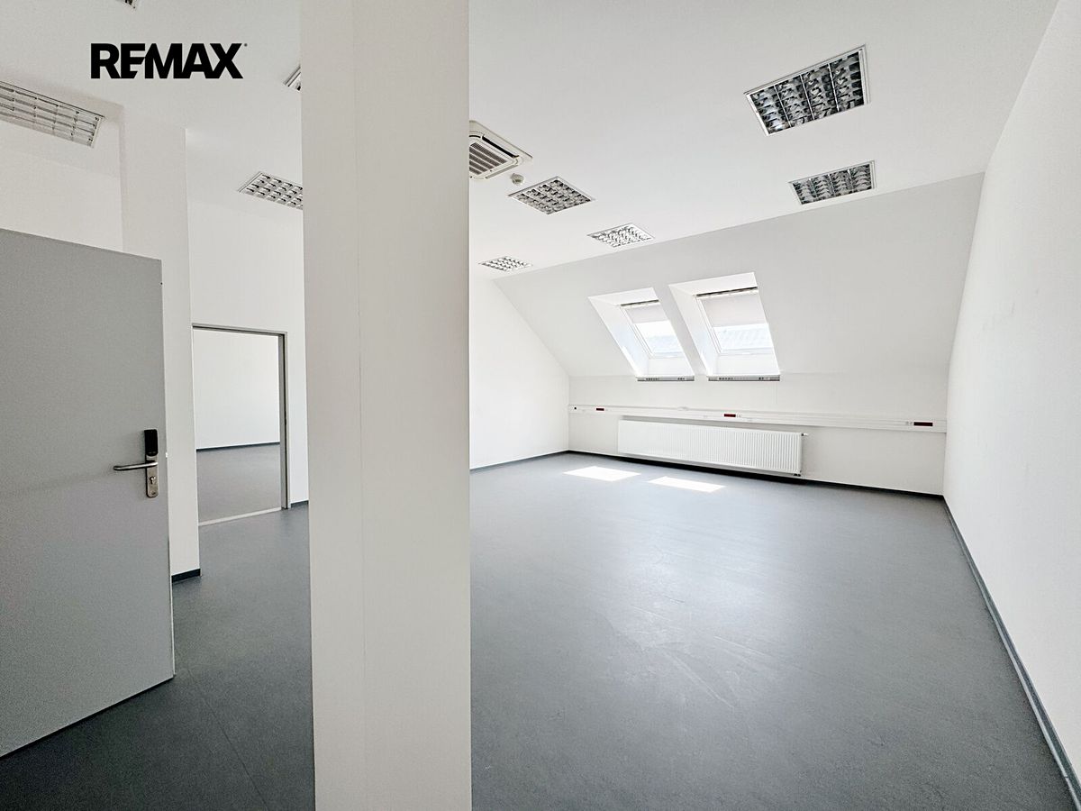 Pronájem kanceláře 20 m² – fotografie 5