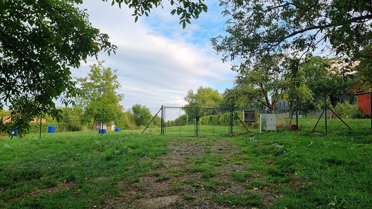 Prodej stavebního pozemku 3197 m² – fotografie 2