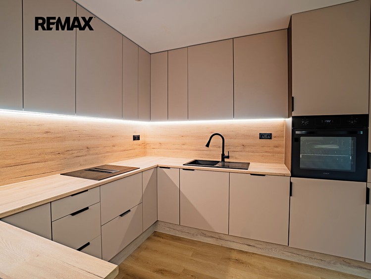 Wohnung 4+1 zum Kauf, 76 m² (1 von 27)