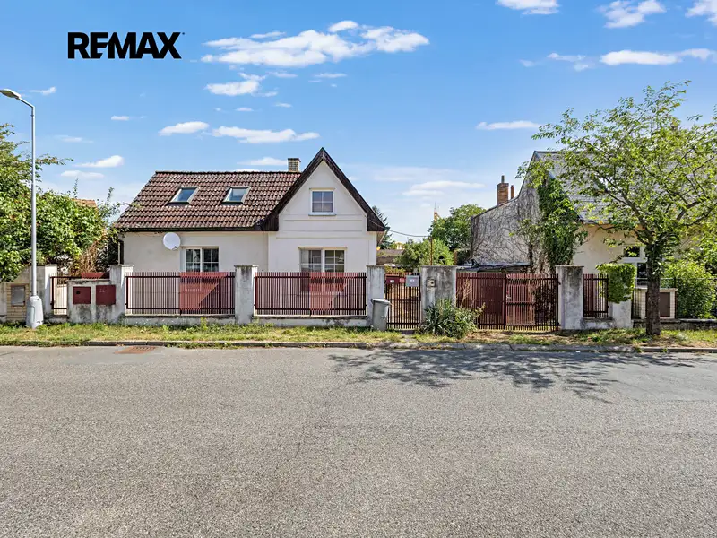 Prodej stavebního pozemku 619 m², Šestajovice – náhled fotky 2