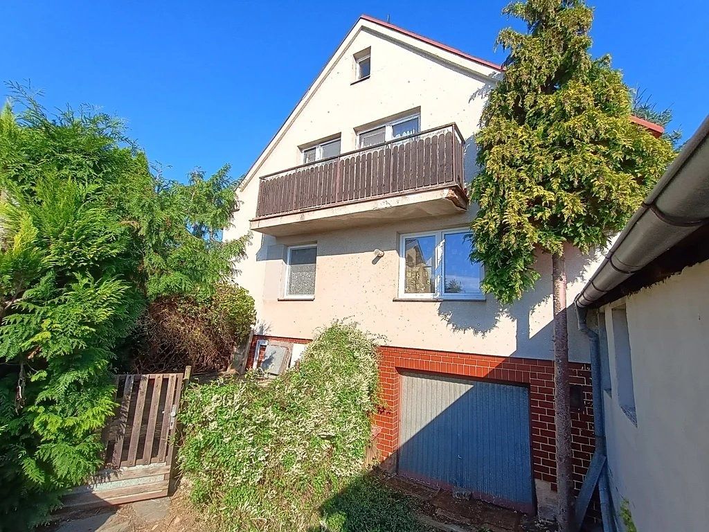 Prodej rodinného domu 230 m², pozemek 815 m²