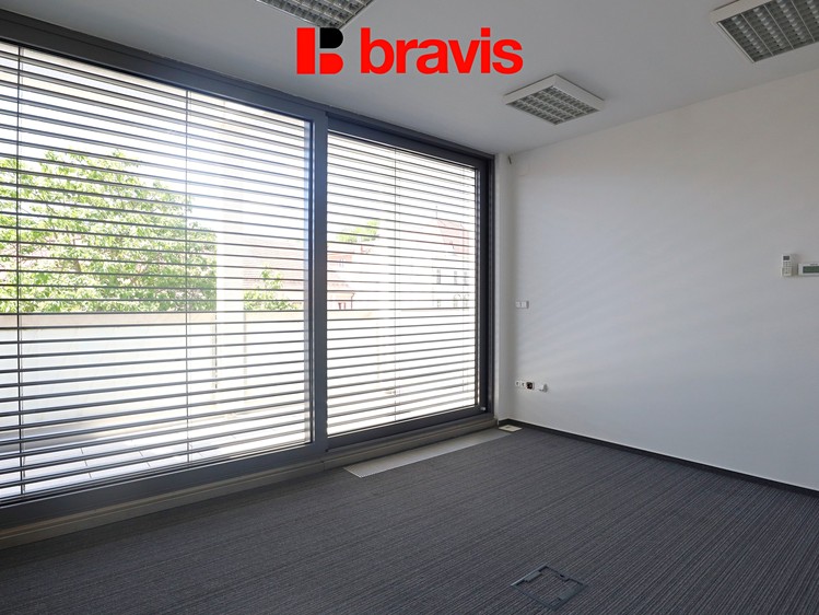Pronájem komerčního prostoru, 15 m² (3 z 10)