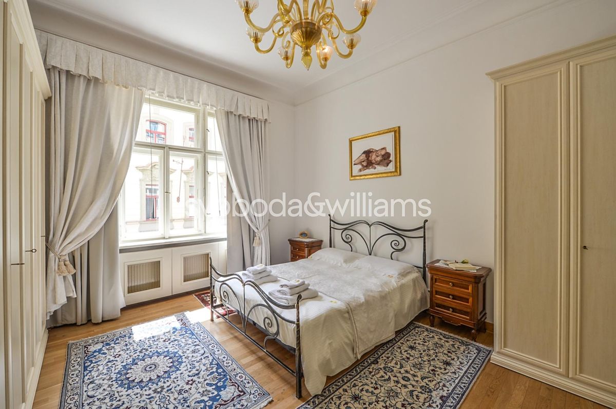 Pronájem bytu 2+1 76 m² – fotografie 3