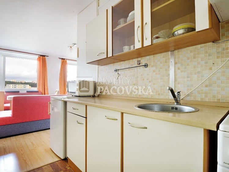 Prodej bytu 1+kk, 32 m² (5 z 16)