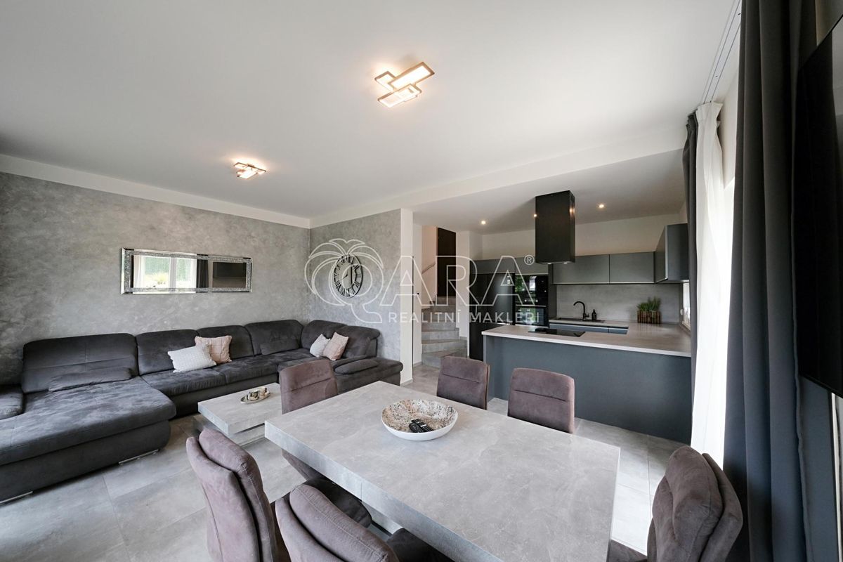Pronájem rodinného domu 124 m², pozemek 76 m² – fotografie 5