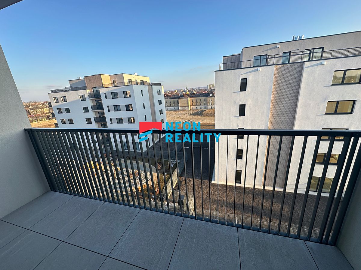 Pronájem bytu 1+kk 35 m² – fotografie 5