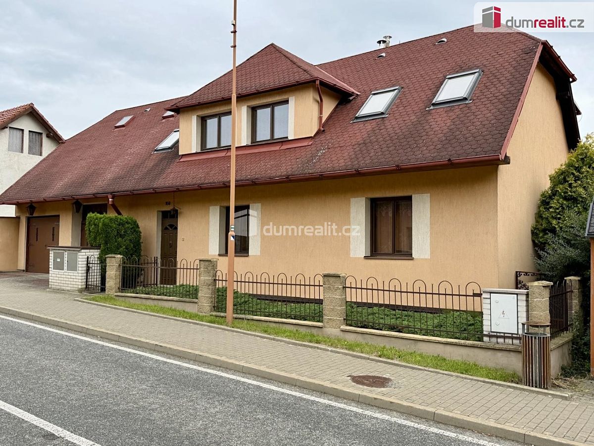 Prodej rodinného domu 100 m², pozemek 987 m²
