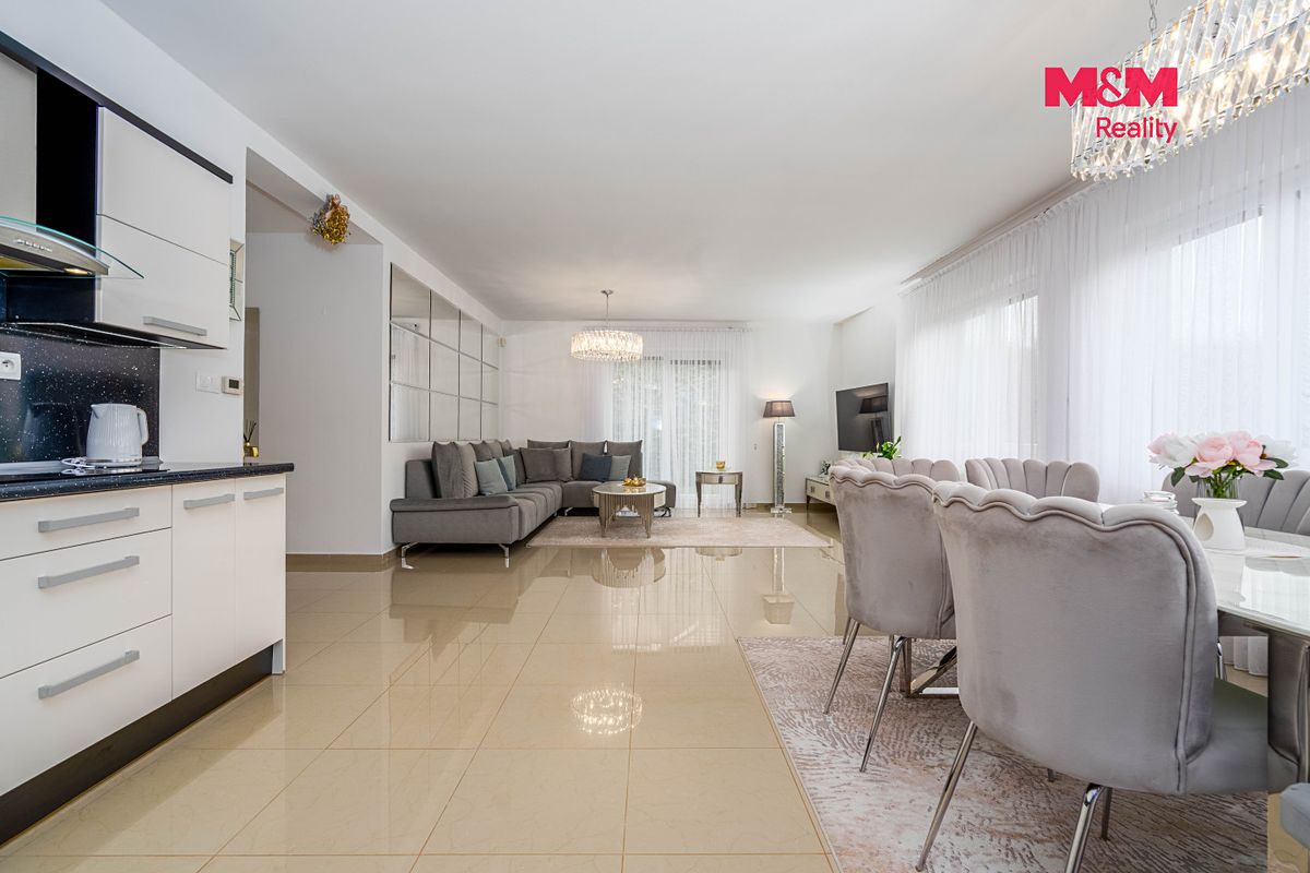 Prodej rodinného domu 177 m², pozemek 1013 m² – fotografie 3