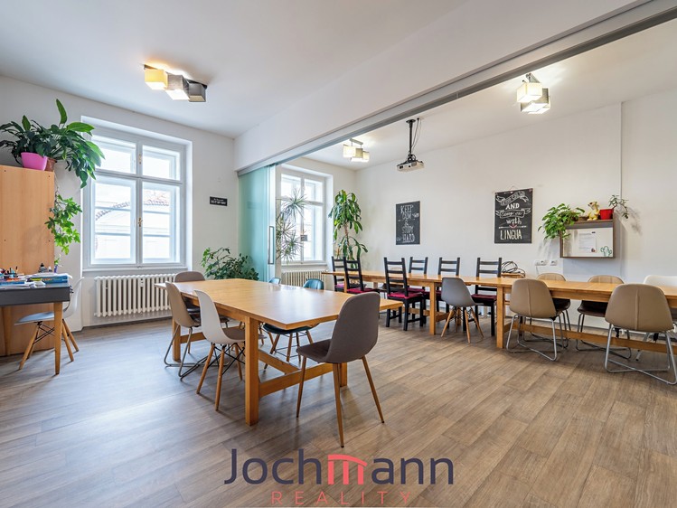 Prodej komerčního prostoru, 746 m² (17 z 30)