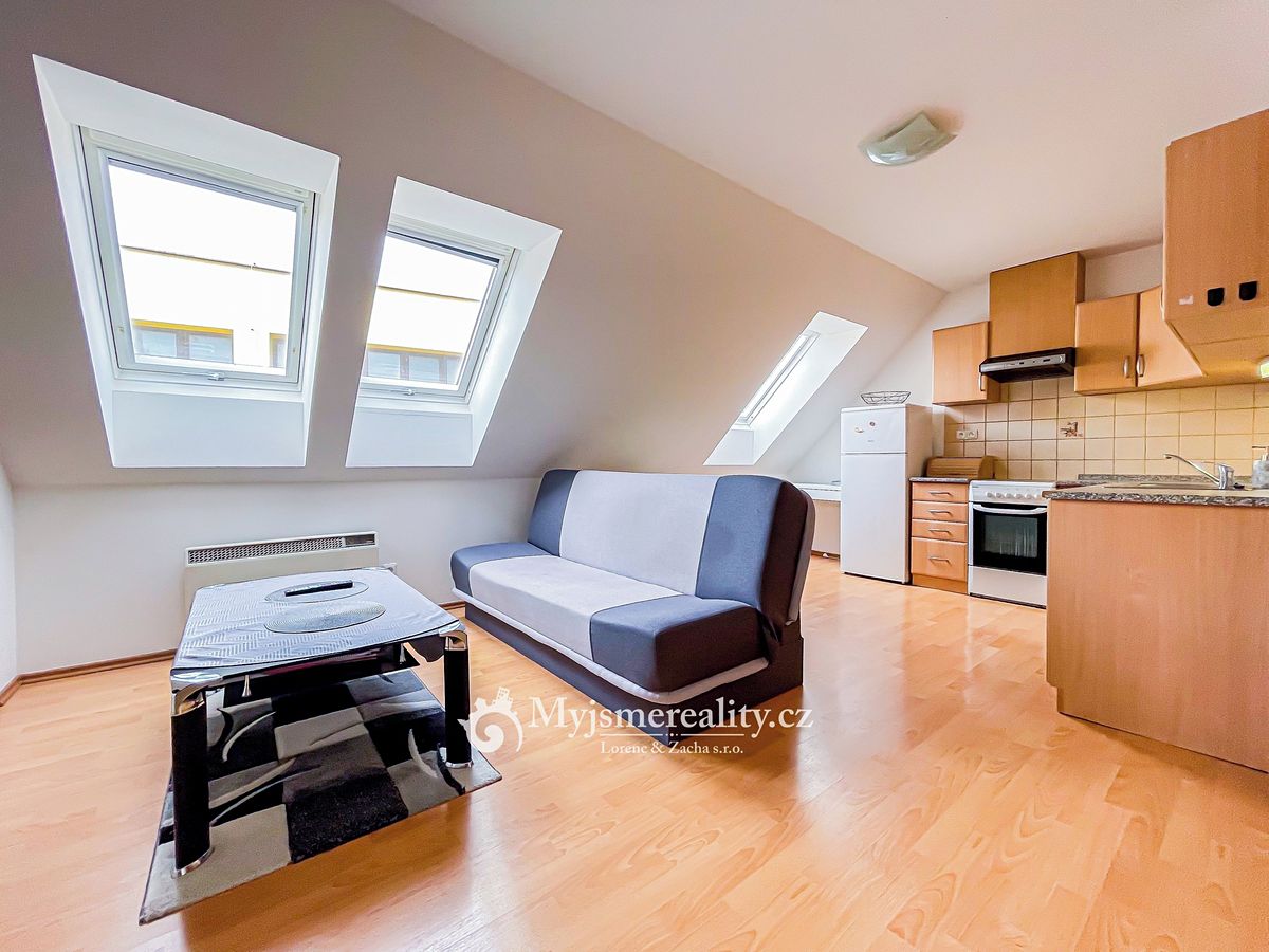 Prodej bytu 1+kk 40 m² – fotografie 2