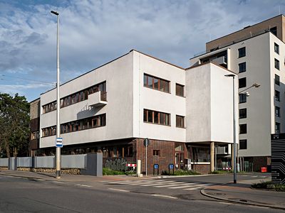 Prodej kanceláře 1180 m²