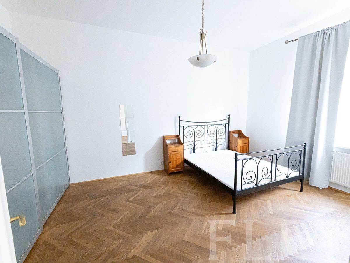 Pronájem bytu 2+1 66 m² – fotografie 3