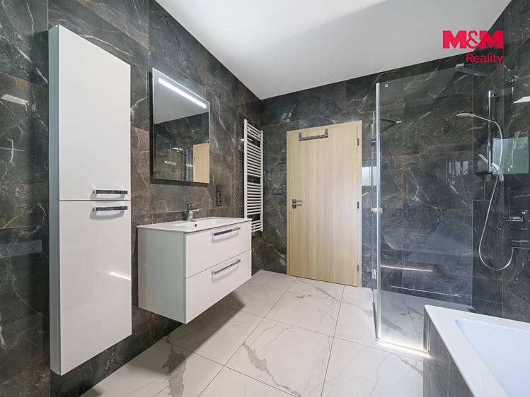Prodej domu, 141 m² (16 z 26)