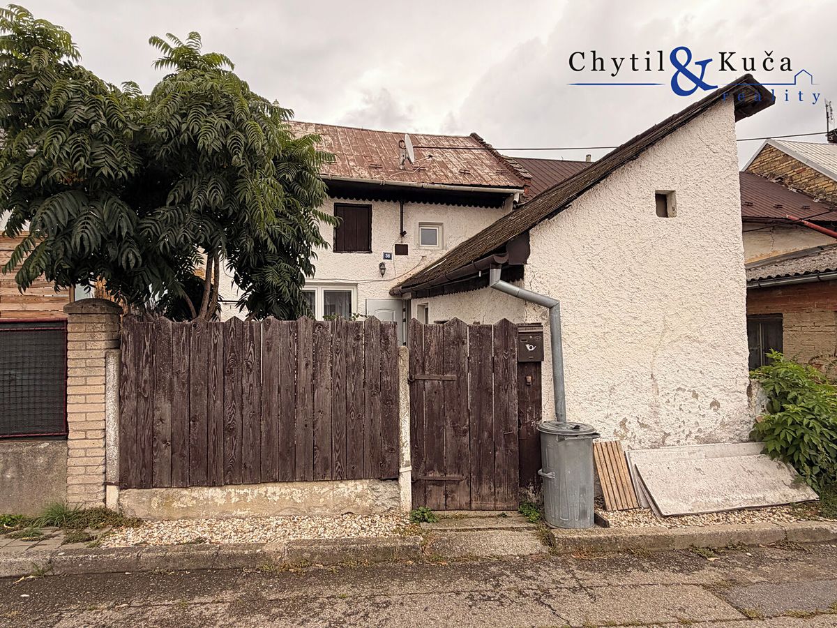 Prodej rodinného domu 37 m², pozemek 74 m²
