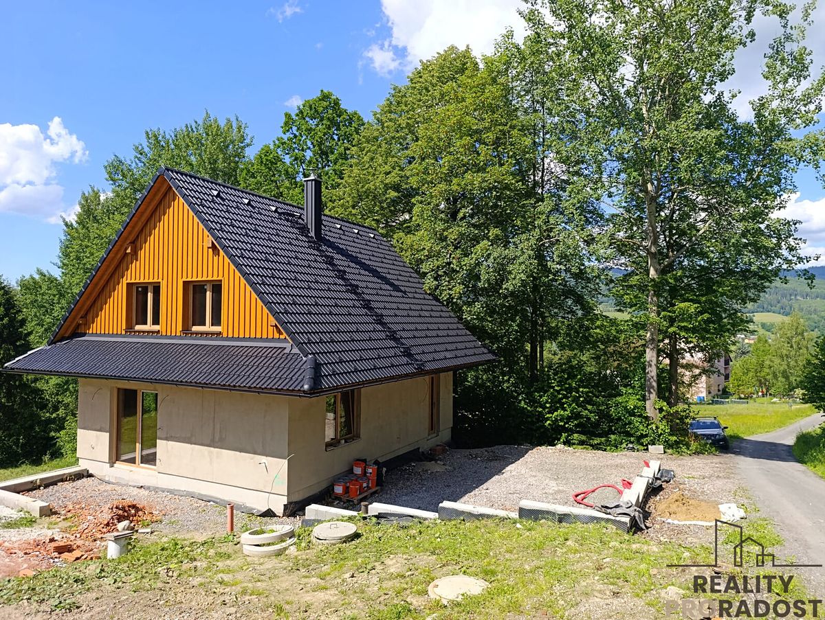 Prodej rodinného domu 176 m², pozemek 1118 m²