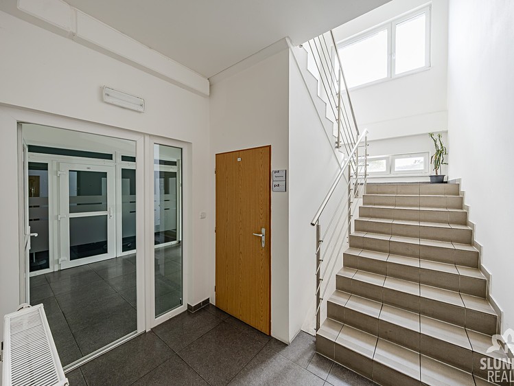 Комерційне приміщення в оренду, 2 867 м² (17 з 33)