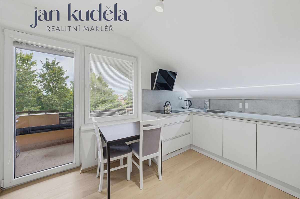 Pronájem bytu 2+kk 40 m² – fotografie 5