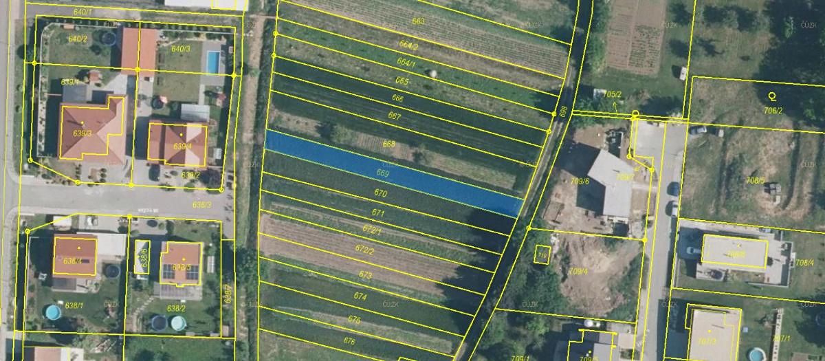 Prodej stavebního pozemku 489 m² – fotografie 3
