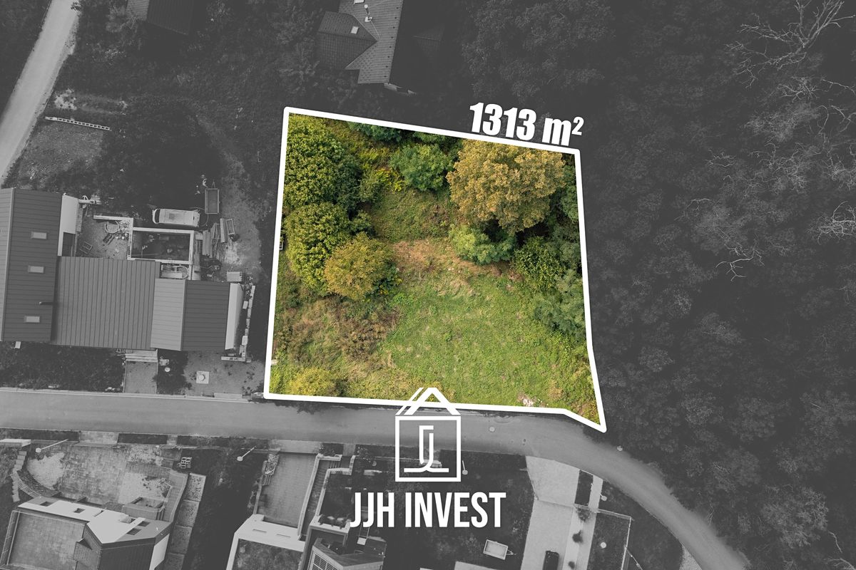 Prodej stavebního pozemku 1313 m²