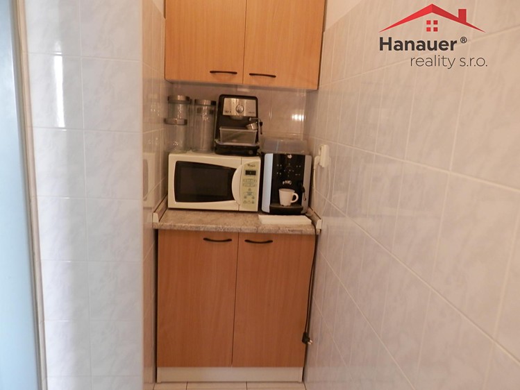 Комерційне приміщення в оренду, 16 м² (4 з 9)