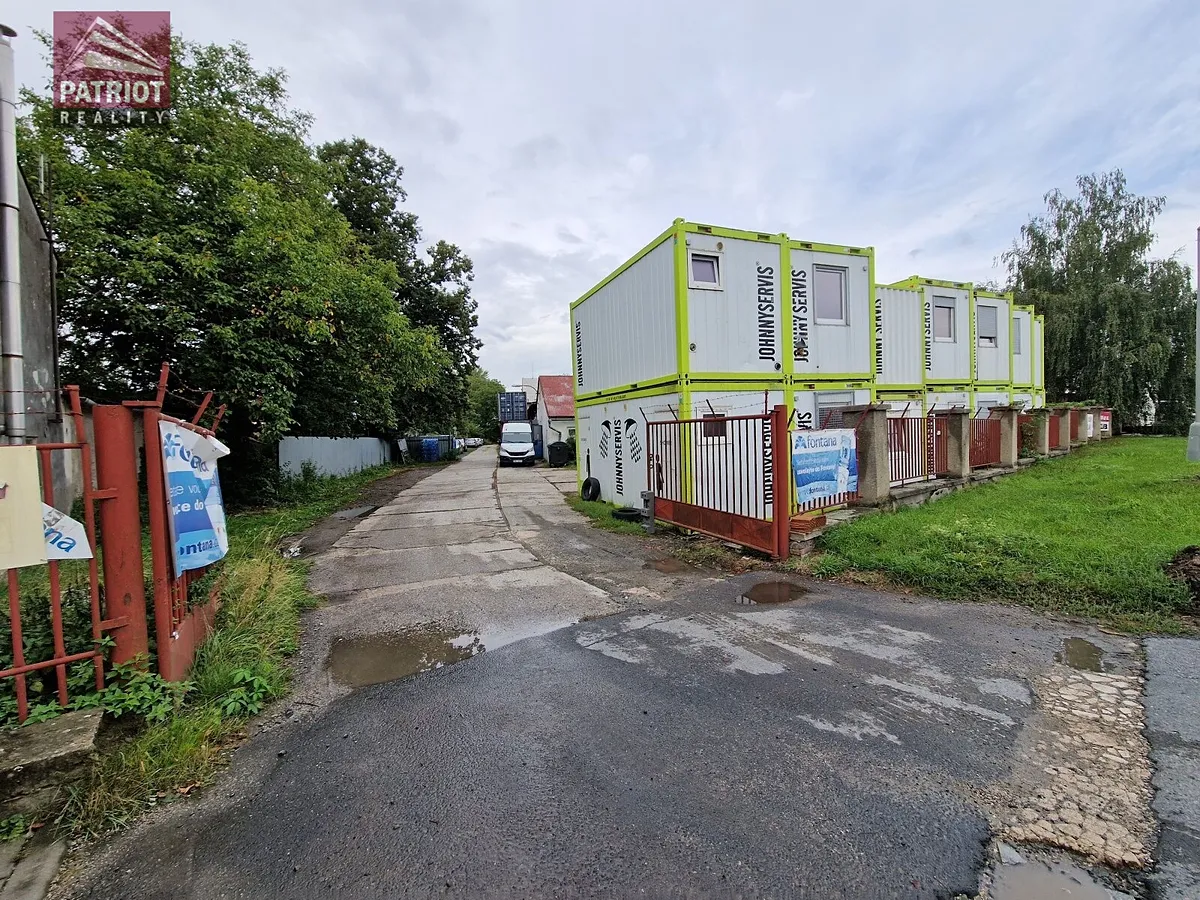 Pronájem skladového prostoru 3200 m²