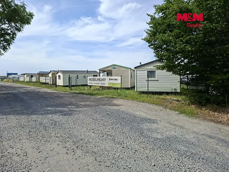 Pronájem komerčního pozemku 1610 m², Neratovice – náhled fotky 2