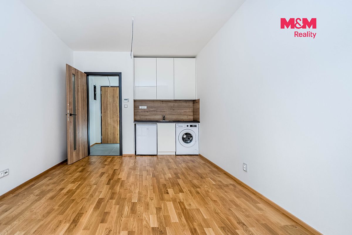 Pronájem bytu 1+kk 22 m² – fotografie 2