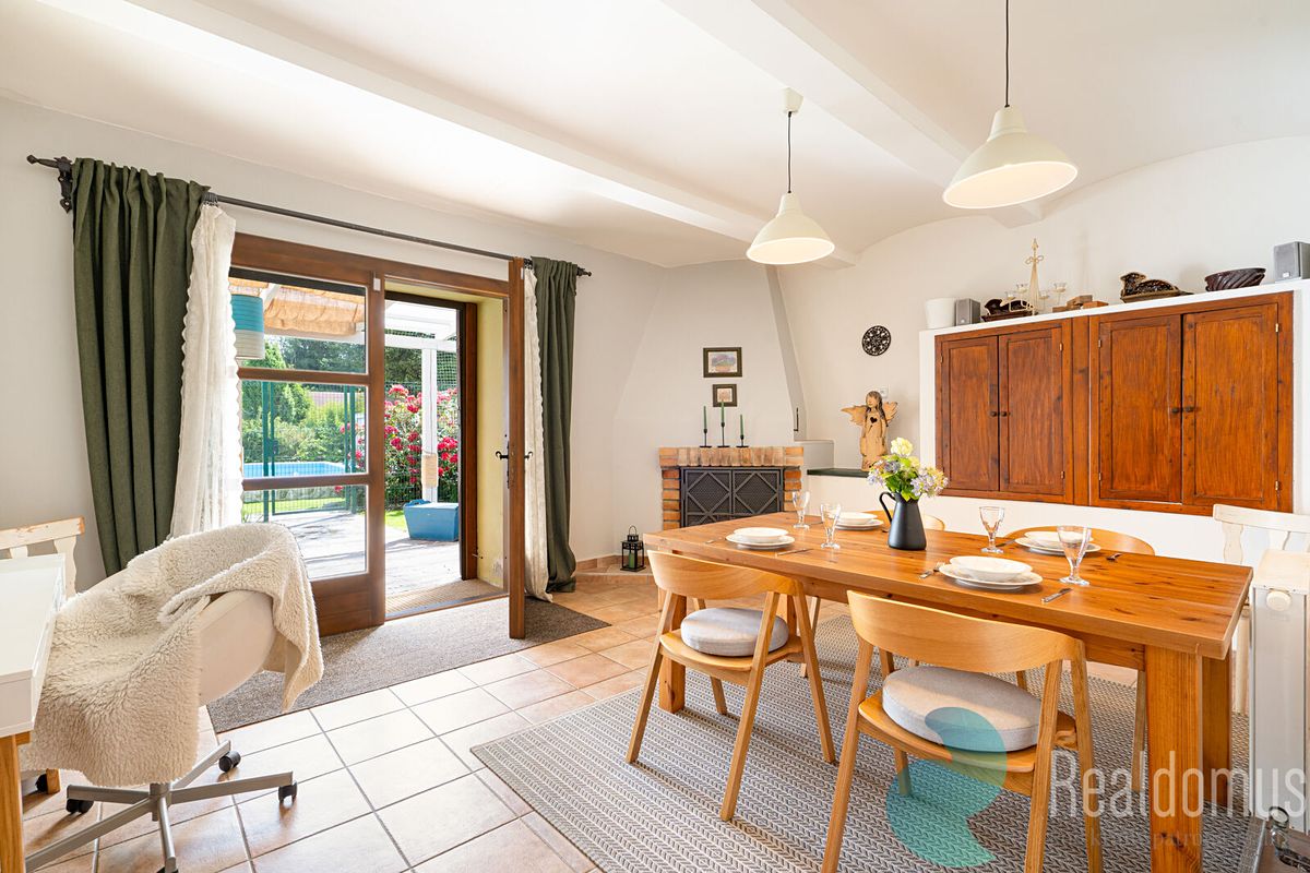 Prodej rodinného domu 295 m², pozemek 3066 m²