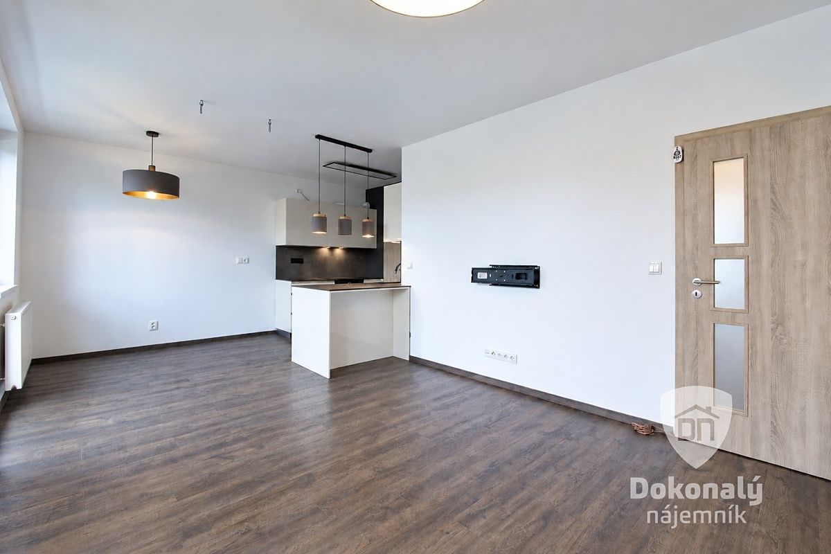 Pronájem bytu 3+kk 70 m² – fotografie 4