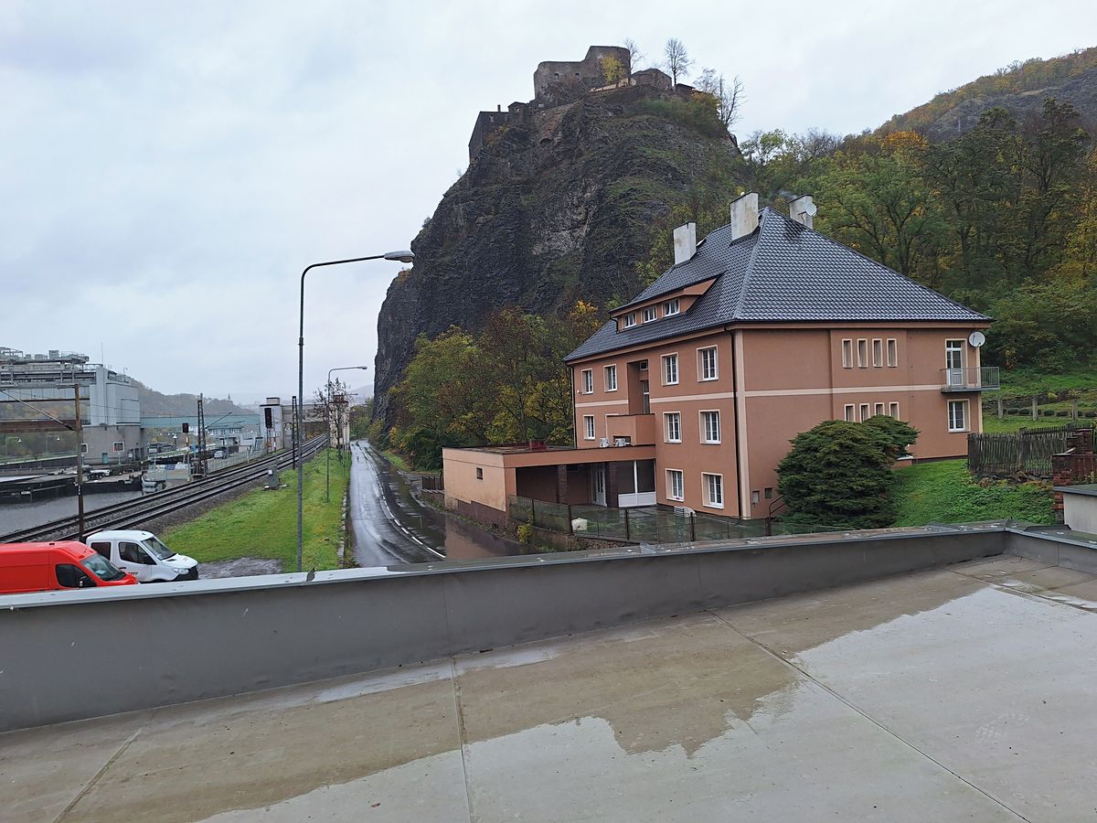 Pronájem bytu 2+1 71 m² – fotografie 2