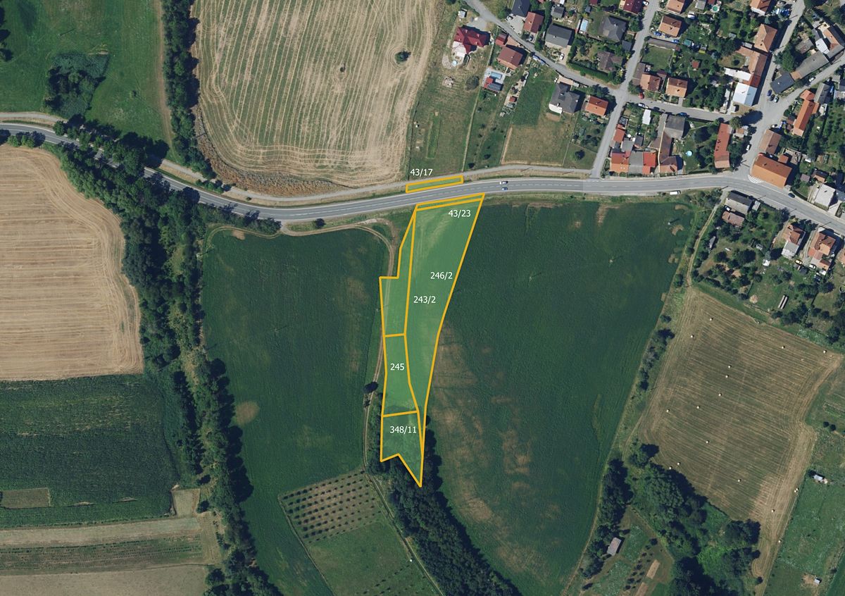 Prodej pole 6953 m²