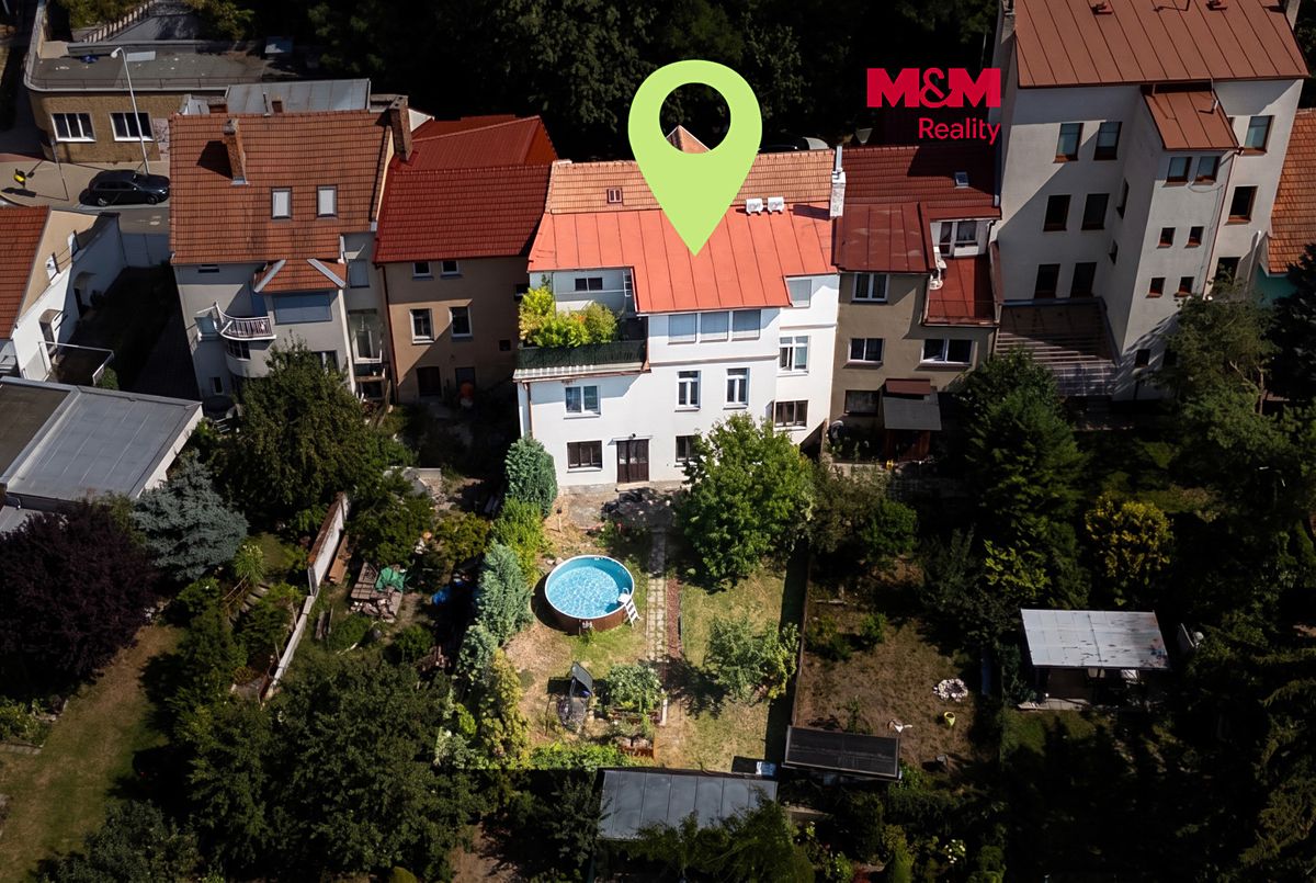 Prodej rodinného domu 292 m², pozemek 412 m²