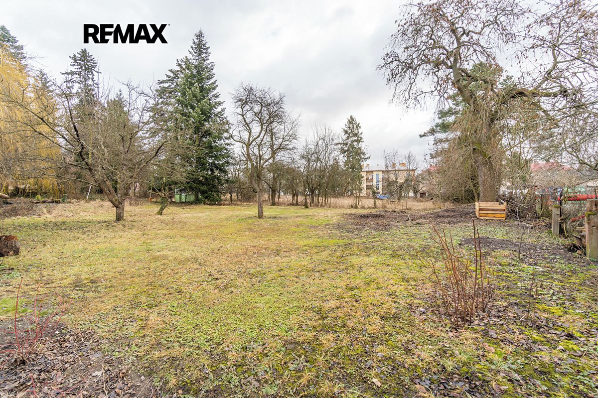 Prodej stavebního pozemku 5856 m²