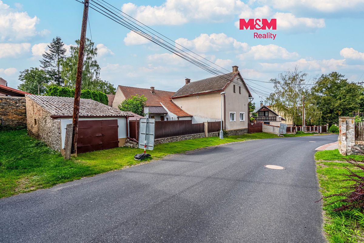 Prodej rodinného domu 187 m², pozemek 762 m²