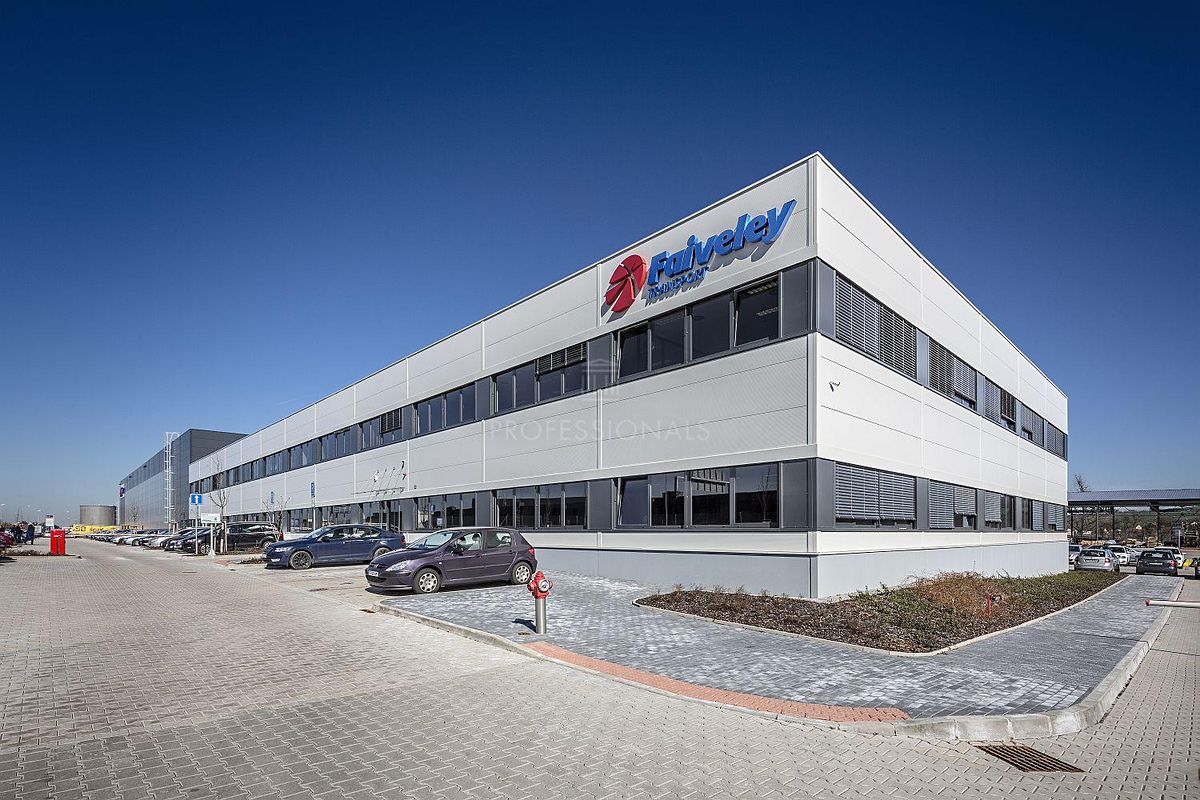Pronájem skladového prostoru 2170 m² – fotografie 3