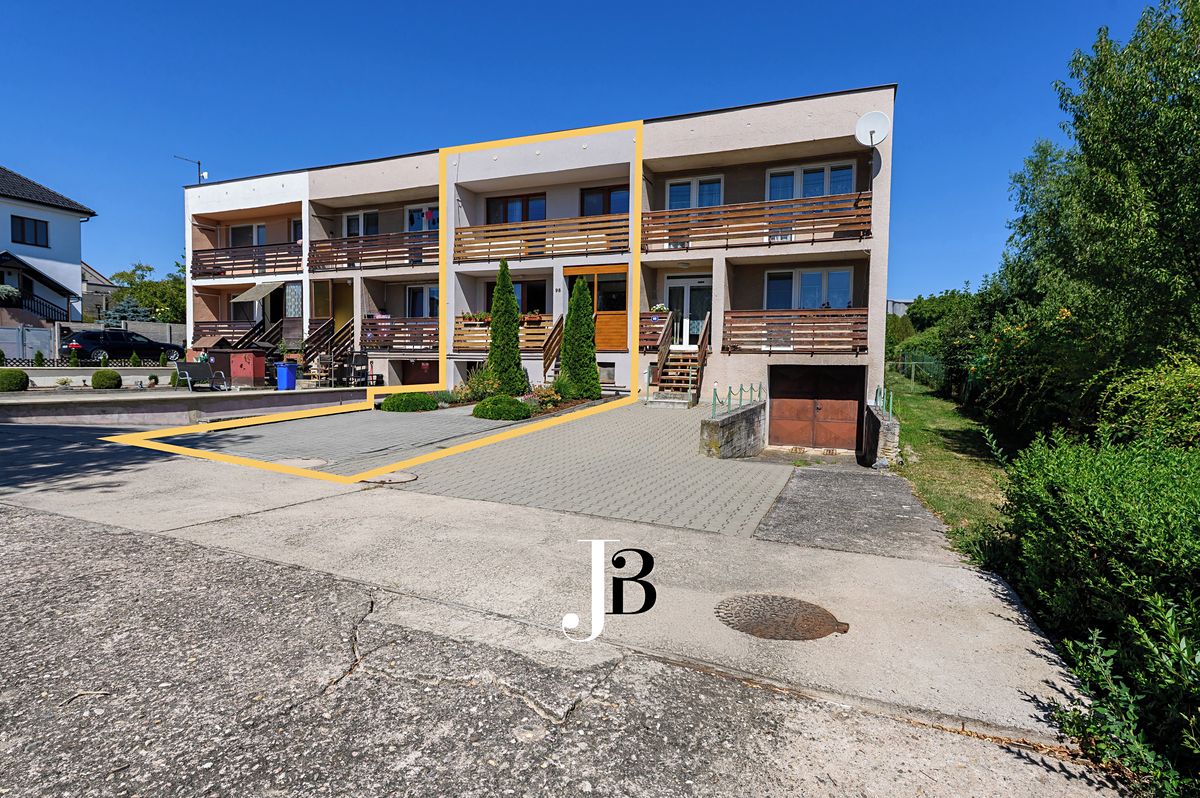 Prodej rodinného domu 138 m², pozemek 242 m² – fotografie 2