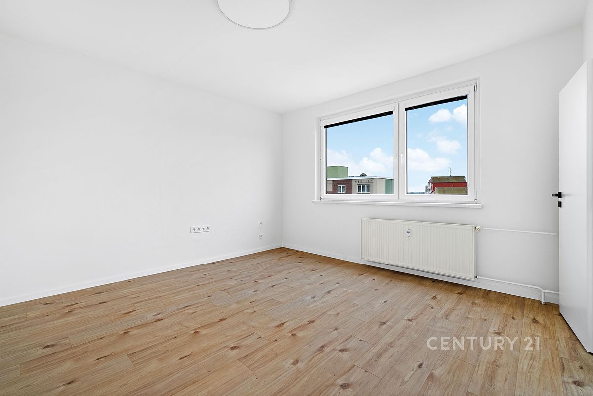 Pronájem bytu 2+1 43 m² – fotografie 2
