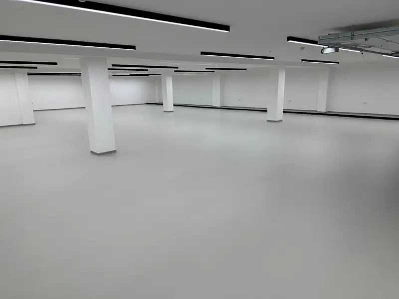 Pronájem garáže 300 m², Praha – náhled fotky 2